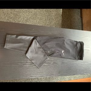 Nike cropped leggings